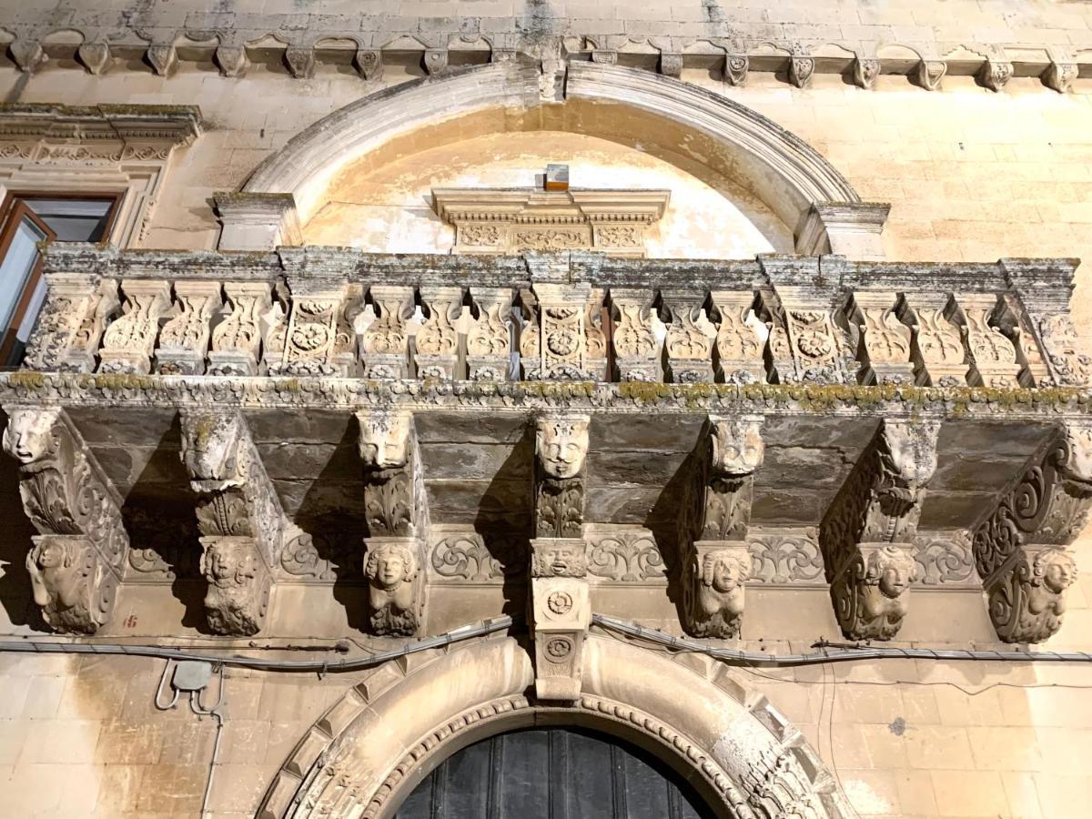 Palazzo Moschettini Apartamento Martano Exterior foto